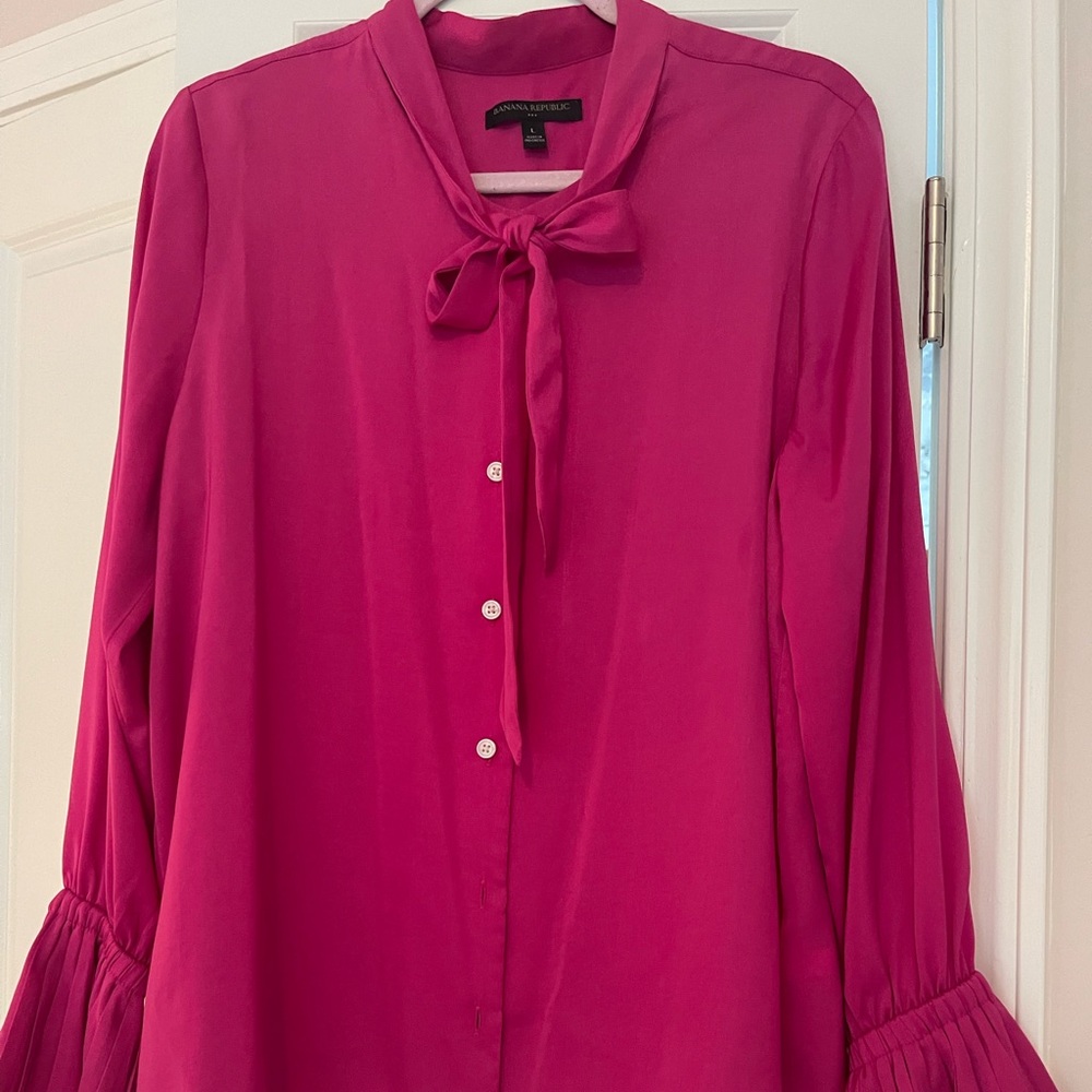 Women’s Large polyester silky blouse